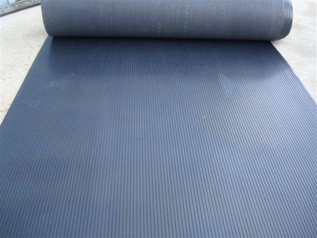 Suelo acolchado de caucho para espacio público - NUGGET - No Fault -  reciclado